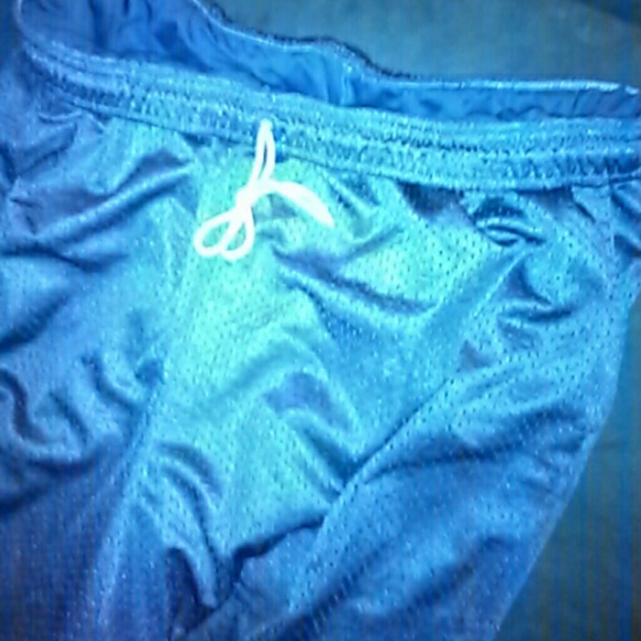 Mena shorts - Picture 3 of 3